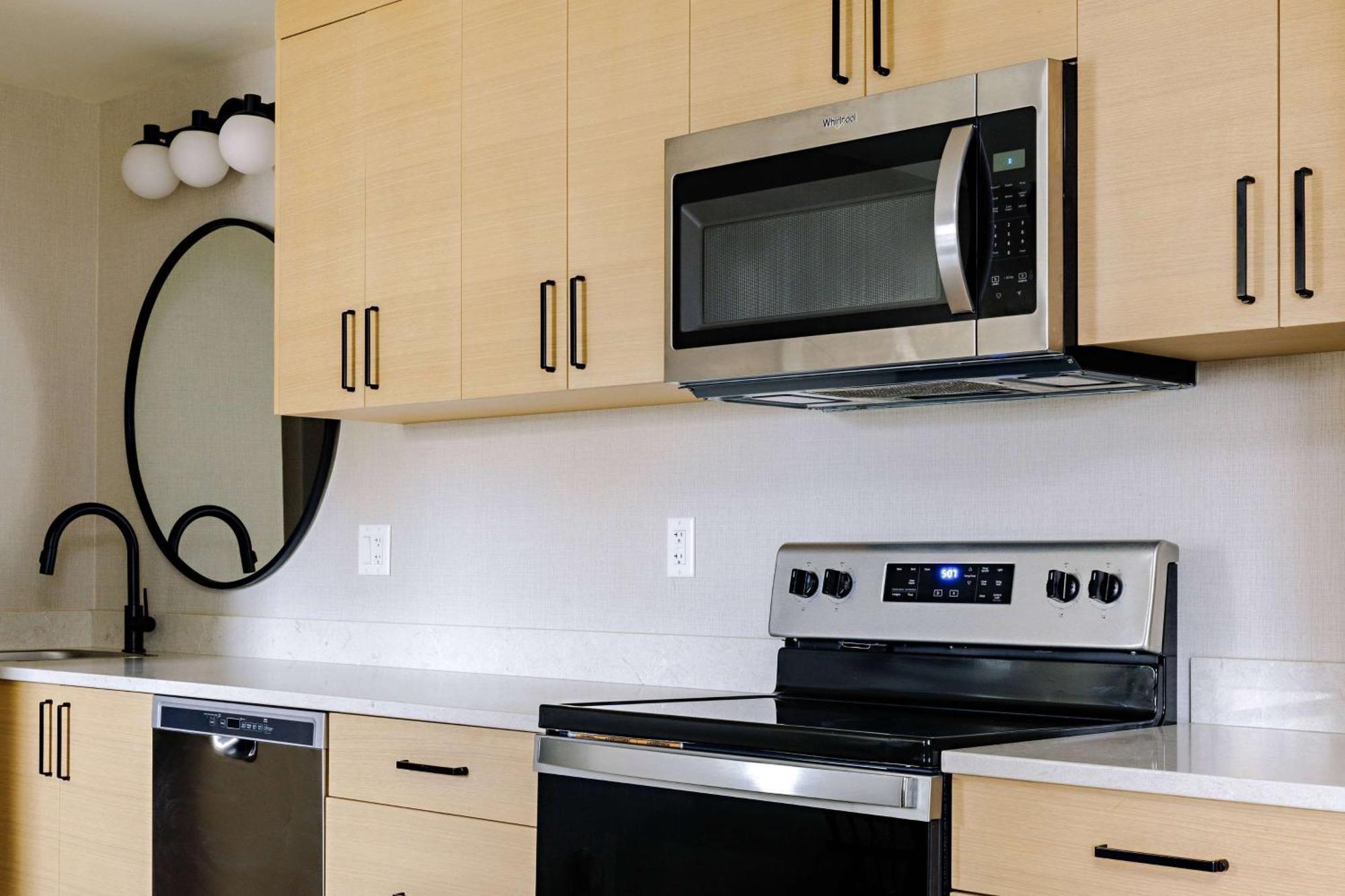 Balcomo, A Ramada By Wyndham Penticton Luaran gambar