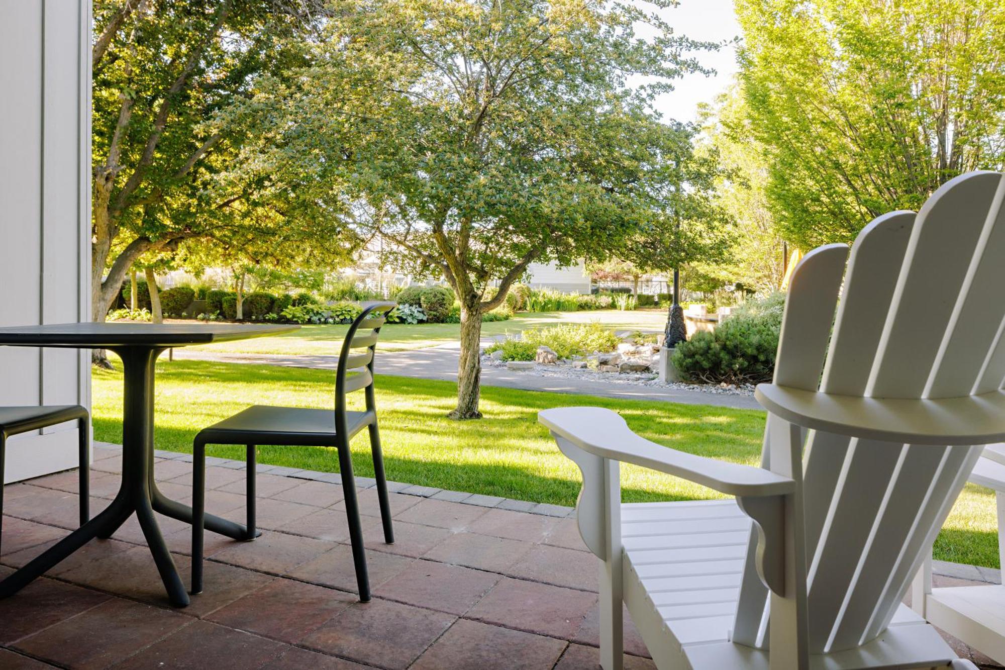 Balcomo, A Ramada By Wyndham Penticton Luaran gambar