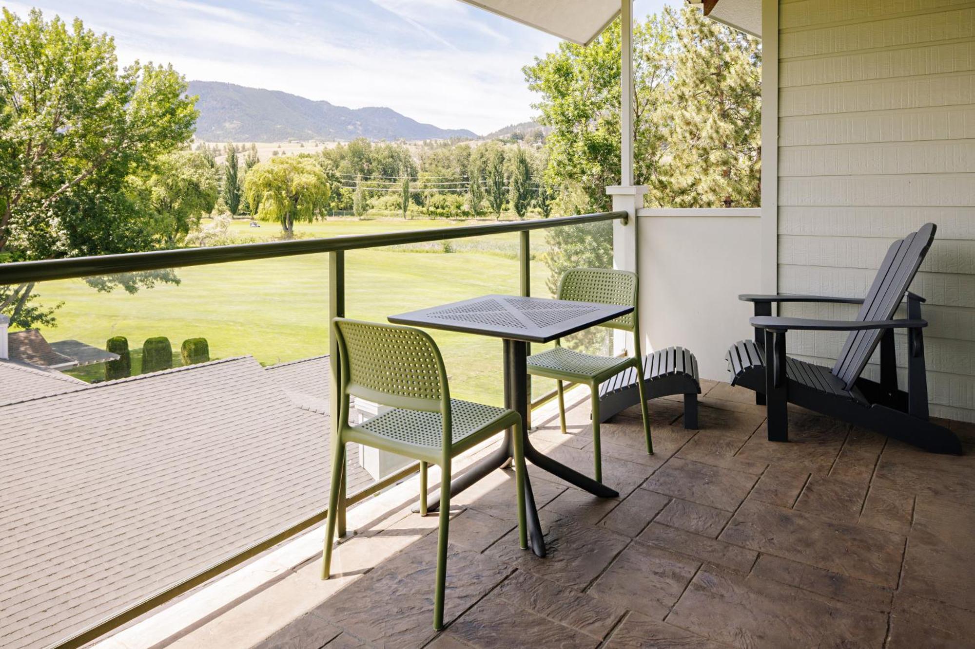 Balcomo, A Ramada By Wyndham Penticton Luaran gambar