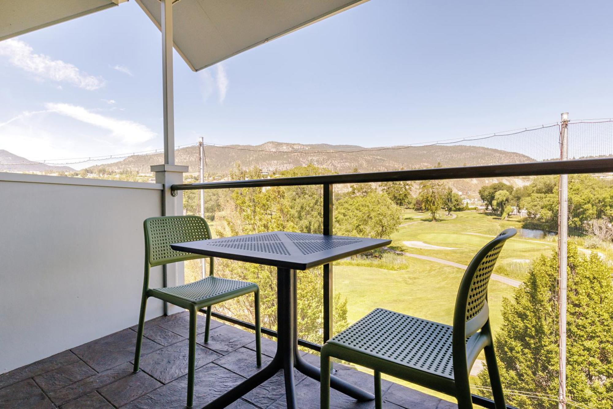 Balcomo, A Ramada By Wyndham Penticton Luaran gambar