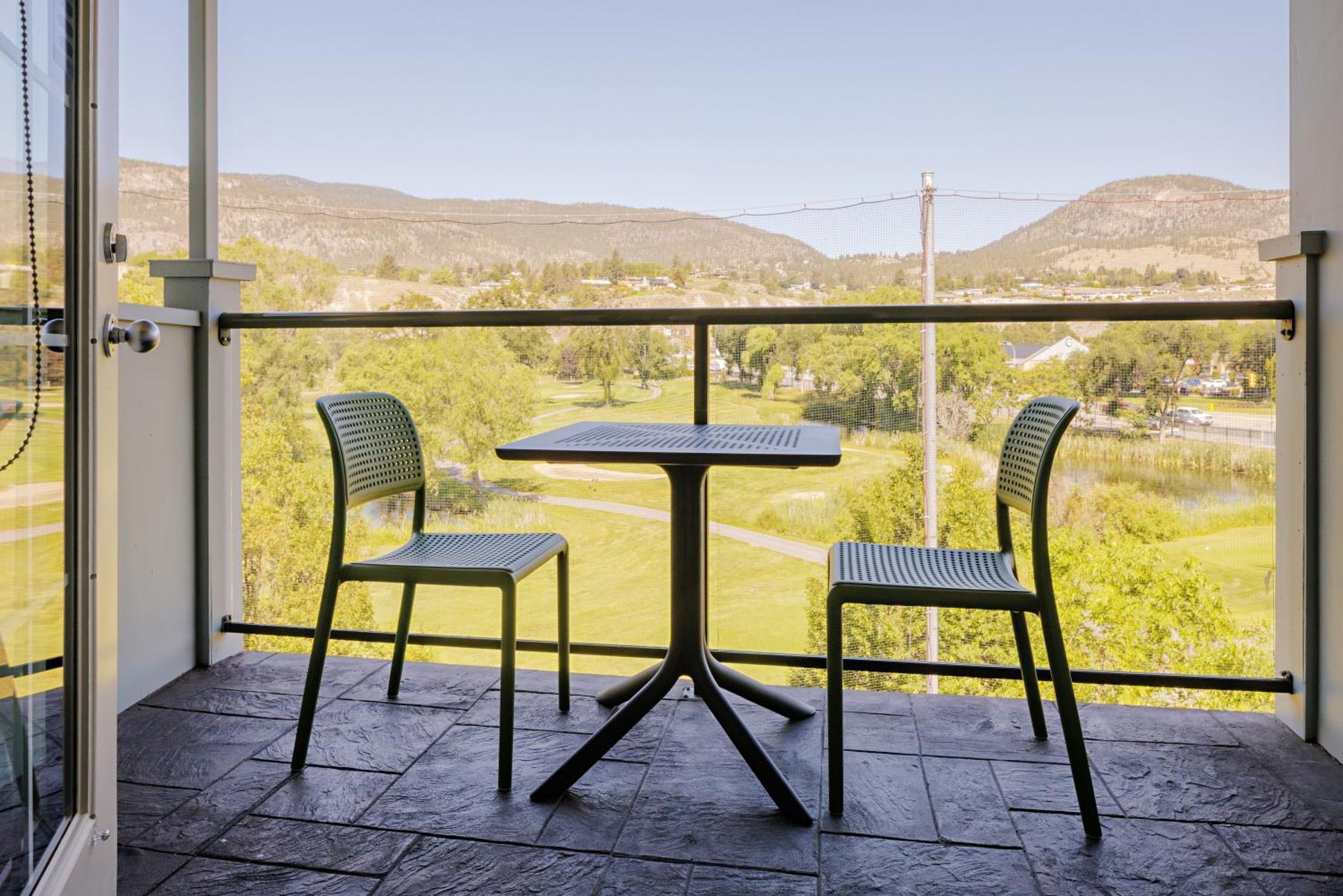 Balcomo, A Ramada By Wyndham Penticton Luaran gambar