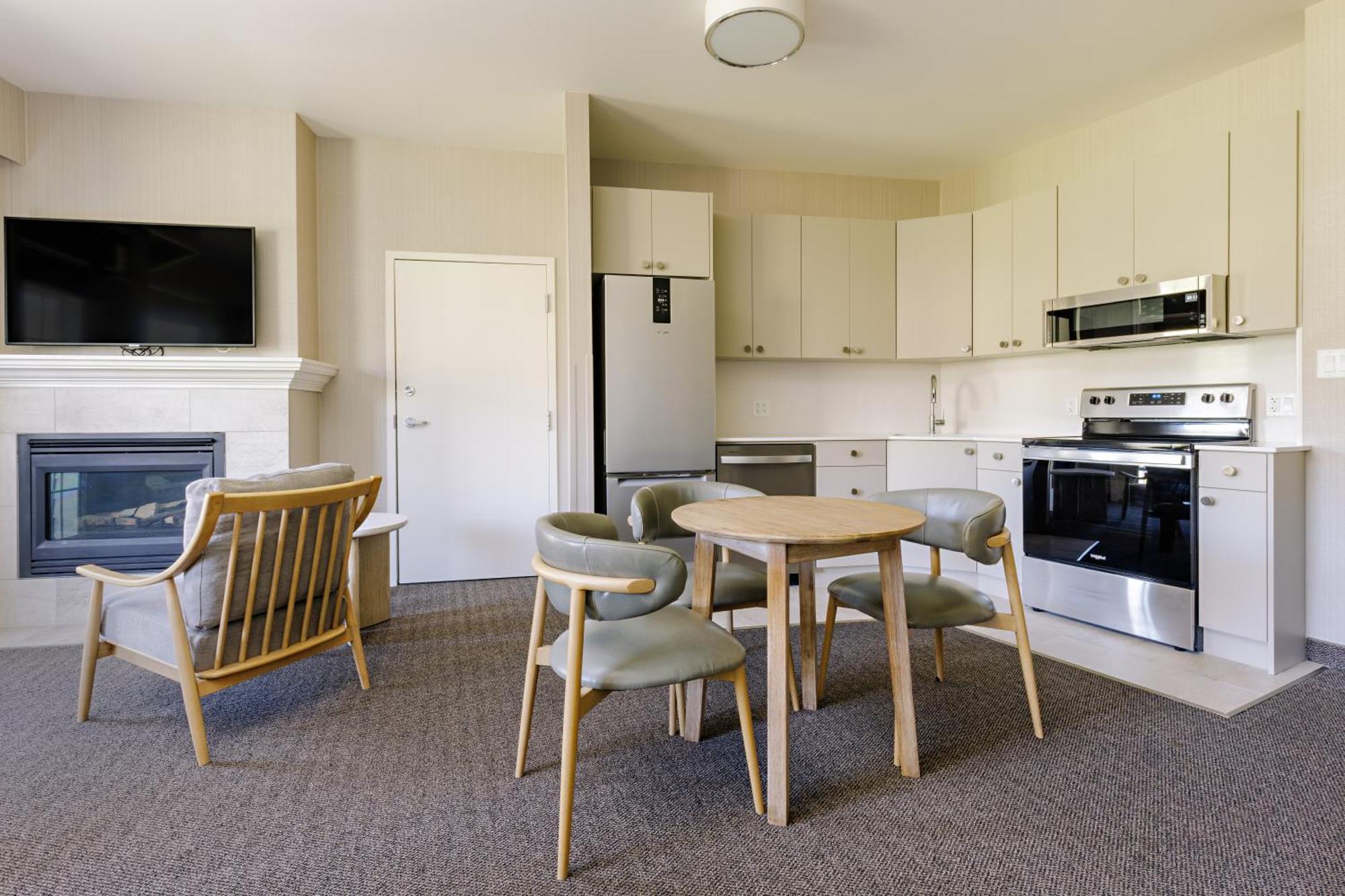 Balcomo, A Ramada By Wyndham Penticton Luaran gambar