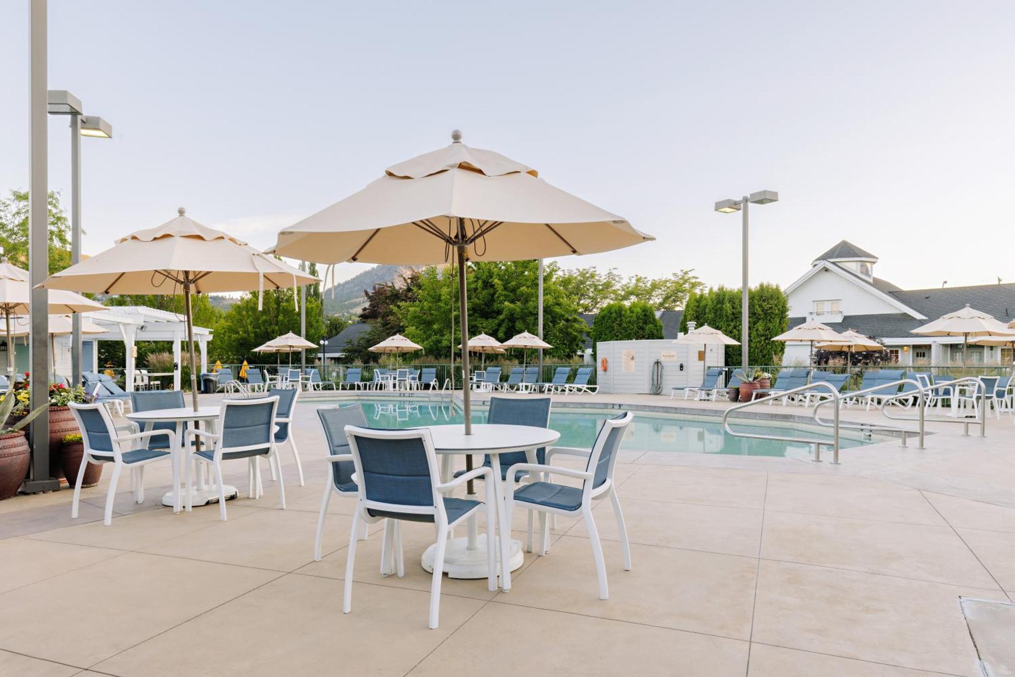 Balcomo, A Ramada By Wyndham Penticton Luaran gambar