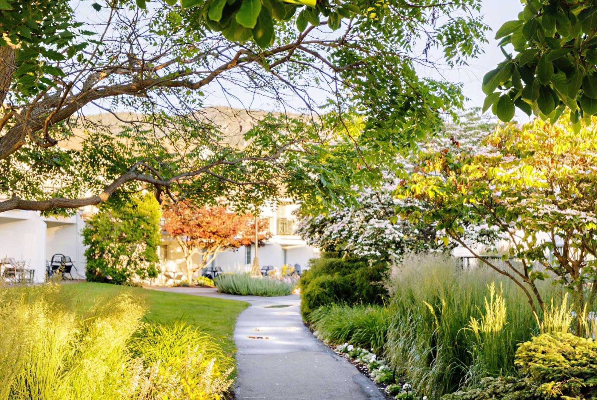 Balcomo, A Ramada By Wyndham Penticton Luaran gambar